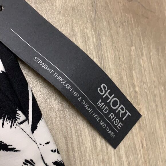 Womens Nwt Apt.9 Palm‎ Trees Chino Mid Rise Shorts - Picture 3 of 7